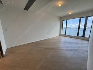 Ap Lei Chau - The Corniche Tower 1 02