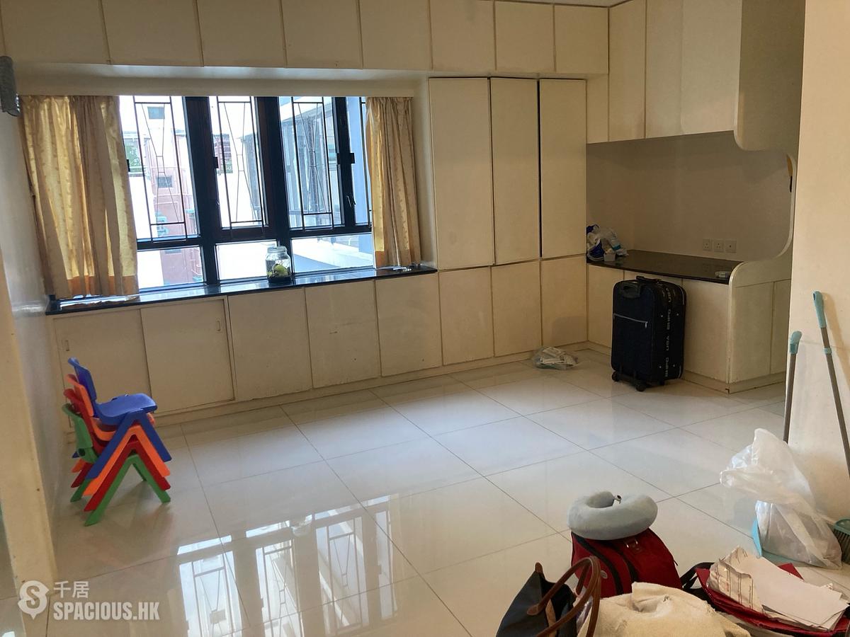Sheung Wan - Lascar Court 01