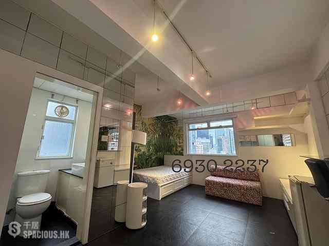 Wan Chai - King Sing House 01