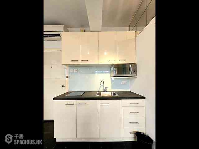 Wan Chai - King Sing House 07