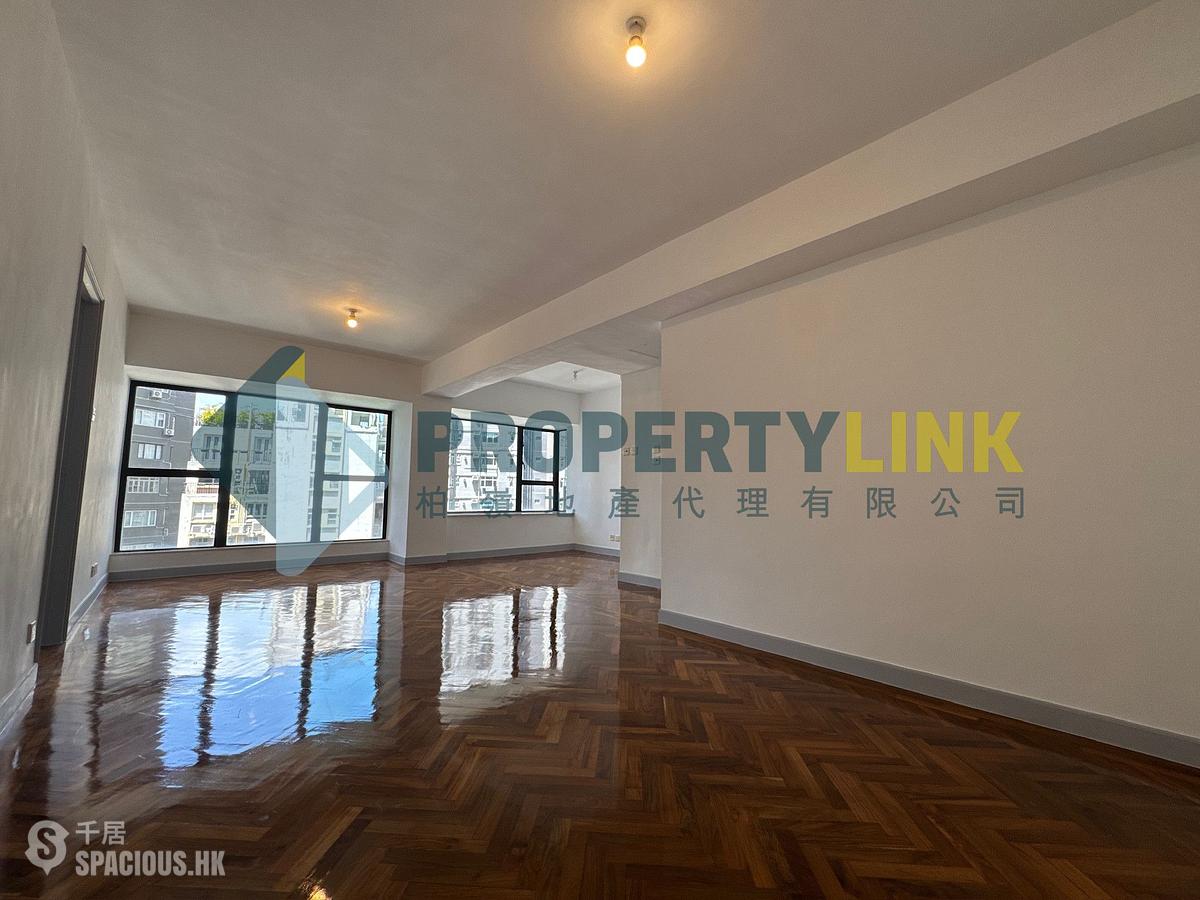 Mid Levels Central - 62B, Robinson Road 01