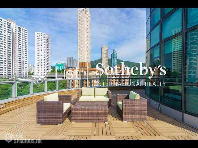 Happy Valley - The Ellipsis 02