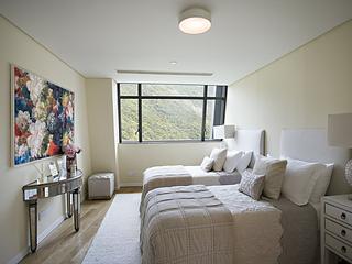 Repulse Bay - The Lily 10