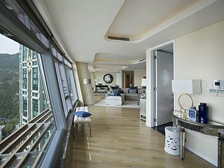 Repulse Bay - The Lily 12