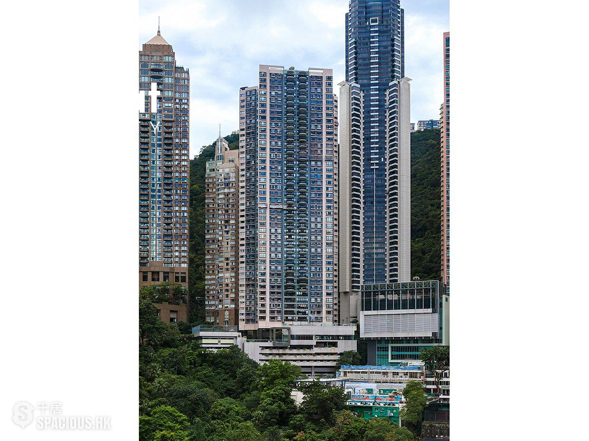 Mid Levels Central - Clovelly Court 01