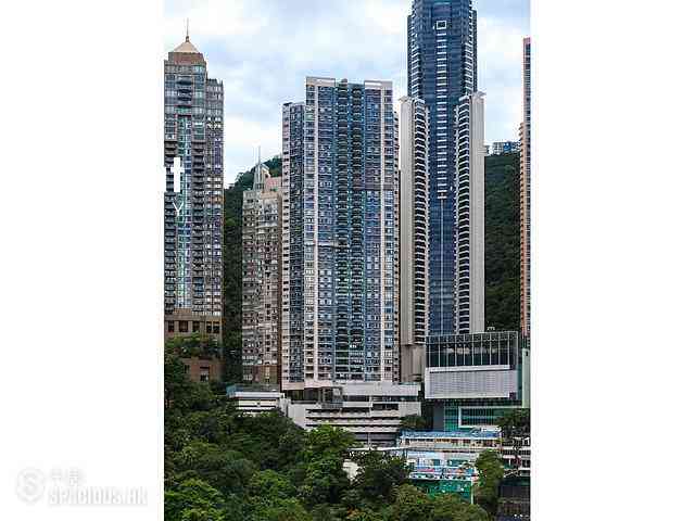 Mid Levels Central - Clovelly Court 01