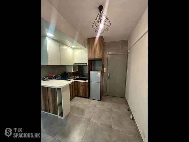 Wan Chai - On Hing Mansion 01