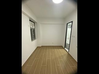 Sham Shui Po - Kin Sun Building 04