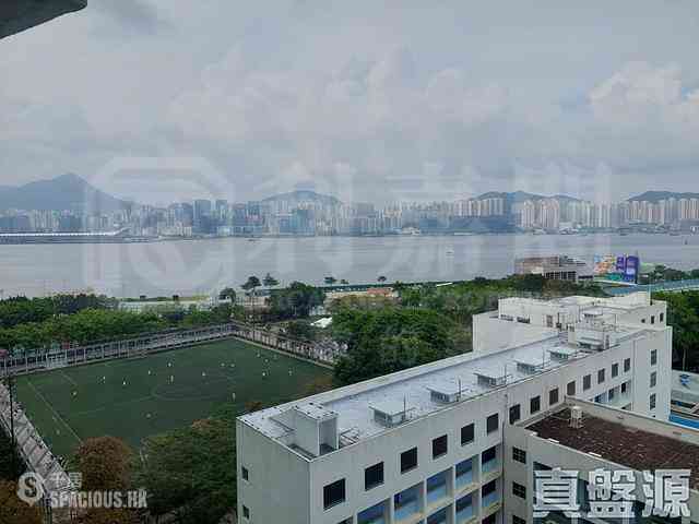 Quarry Bay - King's View Court 01