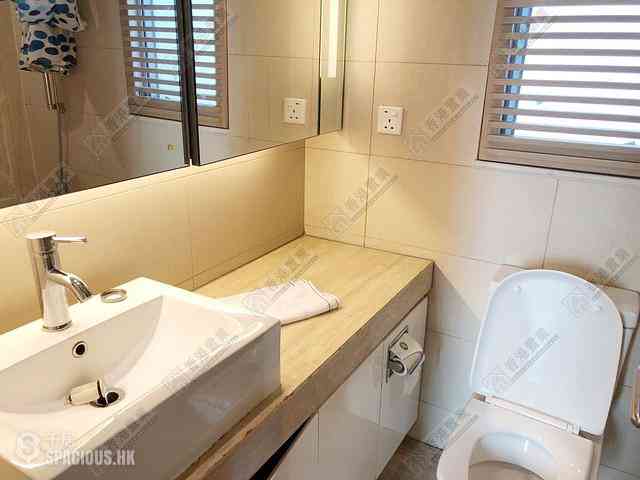 Tai Kok Tsui - Florient Rise Tower 3 08