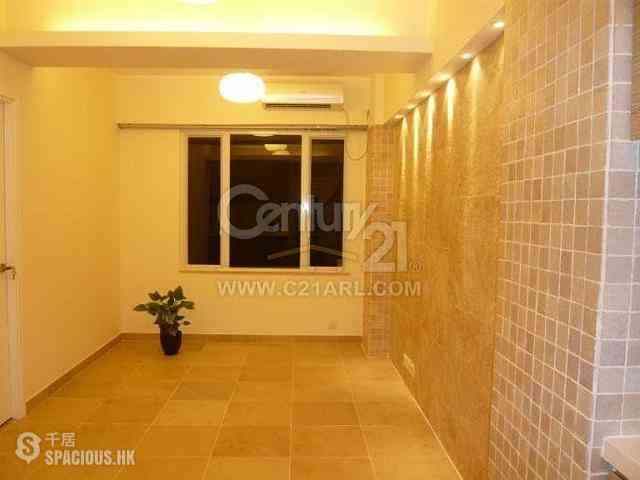 Happy Valley - Evone Court 04