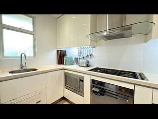 Discovery Bay - Discovery Bay Phase 12 Siena Two Graceful Mansion 03