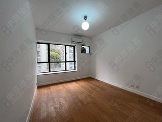 Mid Levels Central - Elegant Terrace 06