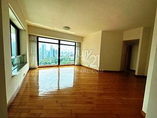 Mid Levels Central - Fairlane Tower 07