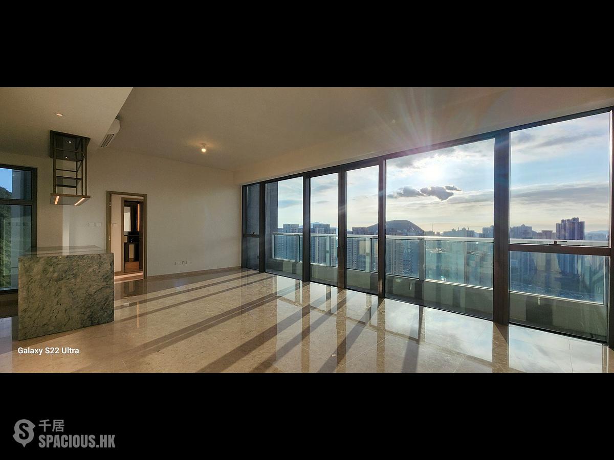 Wong Chuk Hang - The Southside Phase 1 Southland Tower 1A 01