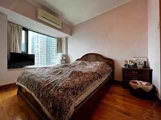 Kennedy Town - University Heights 02