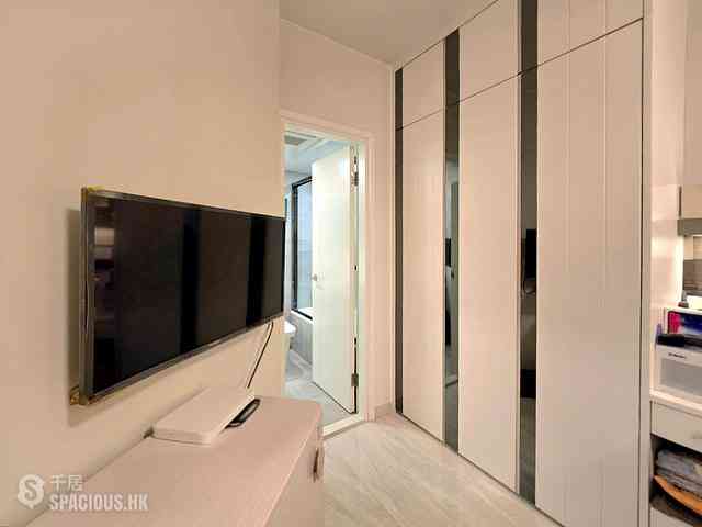 Tung Chung - Caribbean Coast Phase 1 Monterey Cove Tower 1 14