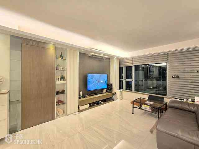 Tung Chung - Caribbean Coast Phase 1 Monterey Cove Tower 1 01