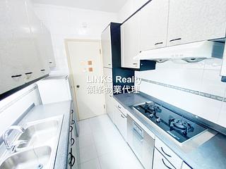 Mid Levels Central - Hillsborough Court 05