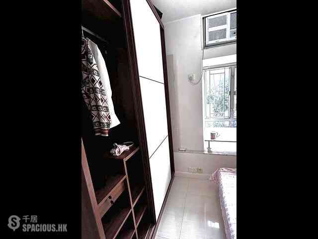 Shek Tong Tsui - Fortune Villa 02