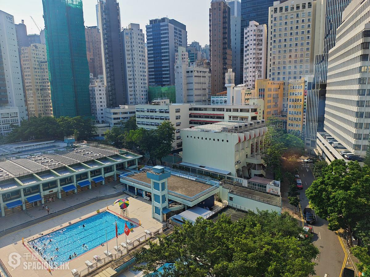Wan Chai - Oi Kwan Court 01