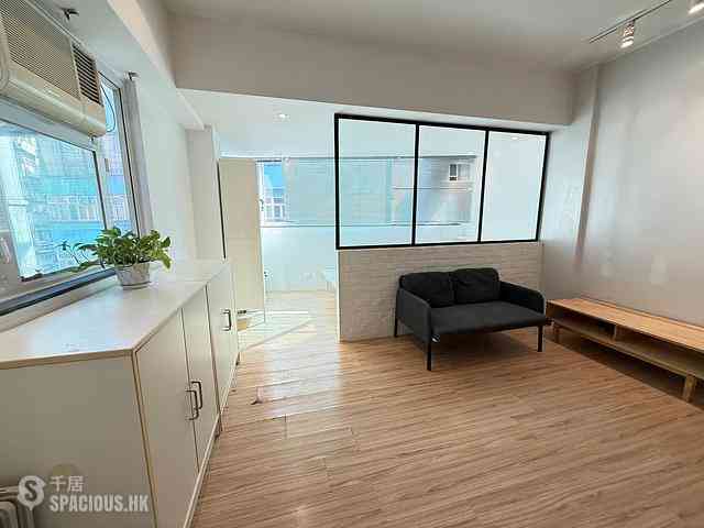 Central - 75, Hollywood Road 08