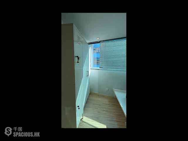 Central - 75, Hollywood Road 09