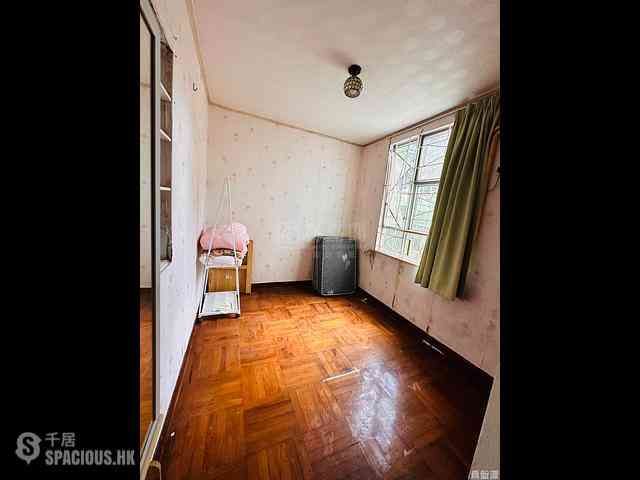 Tai Wai - Holford Gardens Fook Hey Court (Block 2) 02