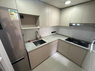 Mid Levels Central - Robinson Heights Block 3 05