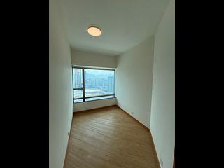 West Kowloon - Sorrento Phase 1 Block 3 05