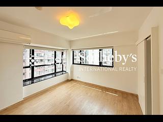Mid Levels Central - The Grand Panorama 09