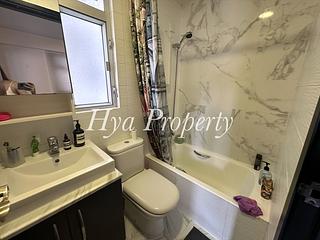 Mid Levels Central - Jadestone Court 11