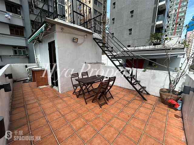 Sai Ying Pun - 99C, High Street 02