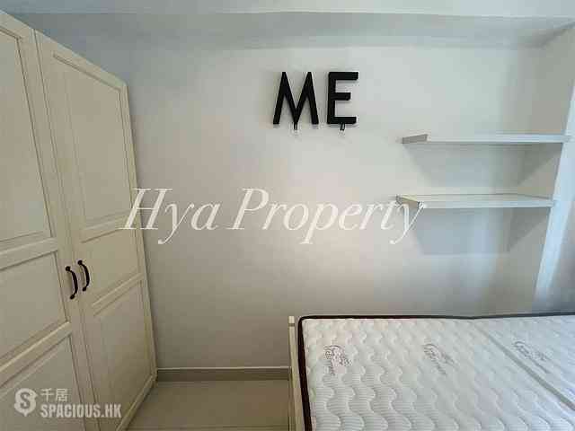 Sai Ying Pun - 99C, High Street 07