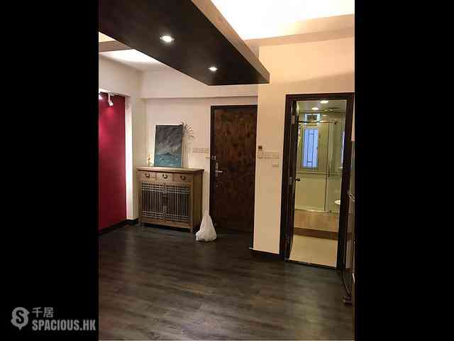 Sheung Wan - 124-126, Wing Lok Street 04