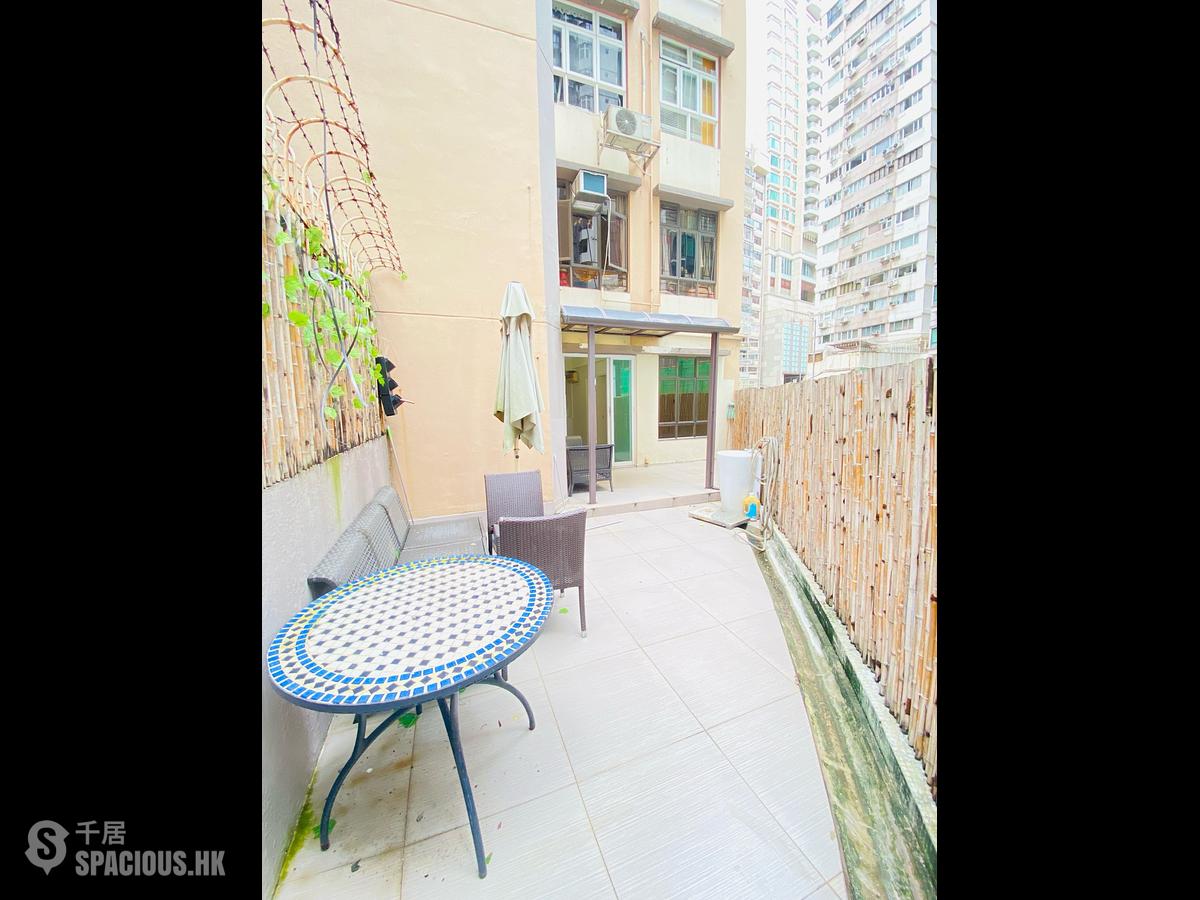 Mid Levels Central - Good View Court 01