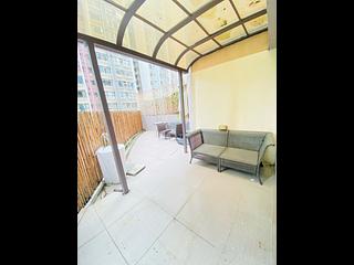 Mid Levels Central - Good View Court 02
