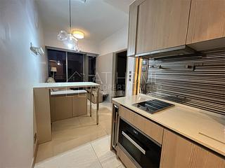 Sai Ying Pun - King's Hill 07