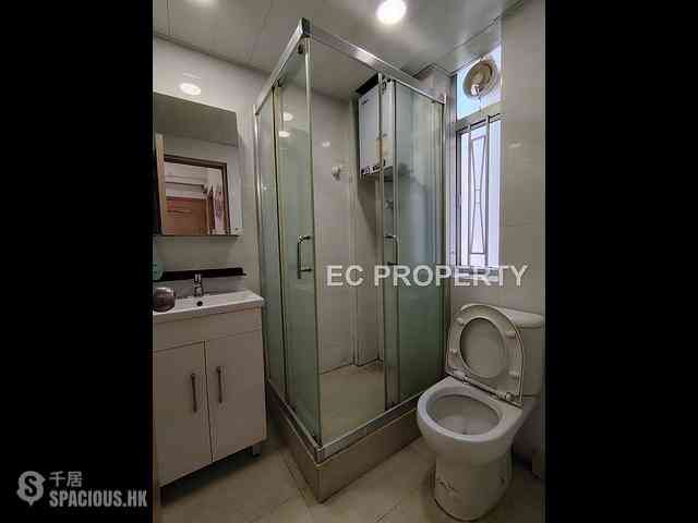Causeway Bay - Lei Wen Court 07