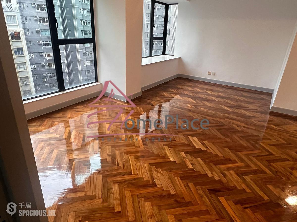 Mid Levels Central - 62B, Robinson Road 01