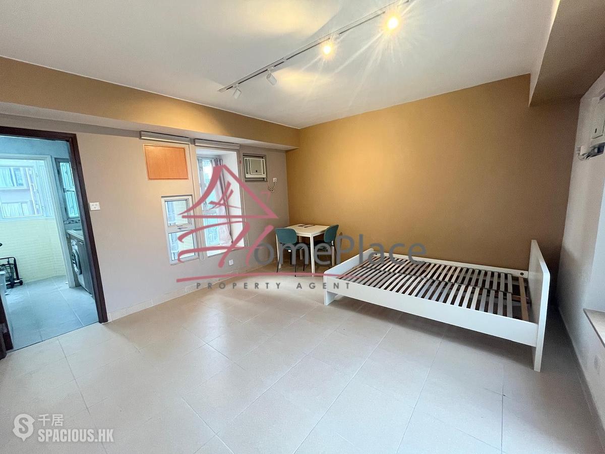 Shek Tong Tsui - Fairview Court 01