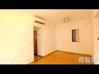 Fortress Hill - Le Sommet Block 1 02