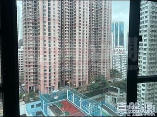 Fortress Hill - Le Sommet Block 1 06