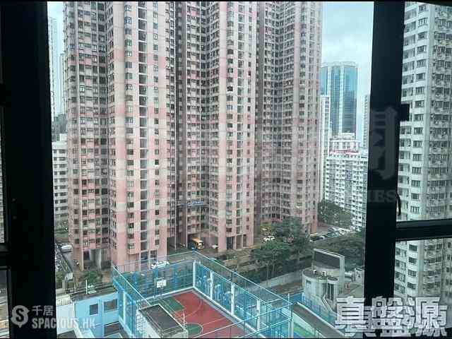 Fortress Hill - Le Sommet Block 1 06