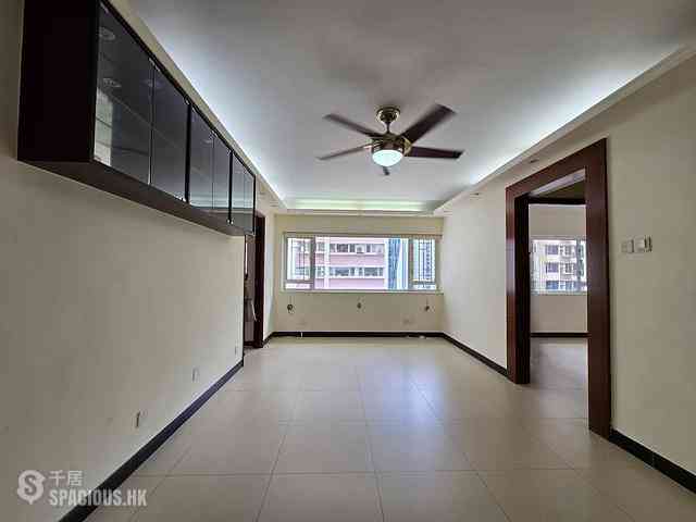 Quarry Bay - Westlands Gardens 01