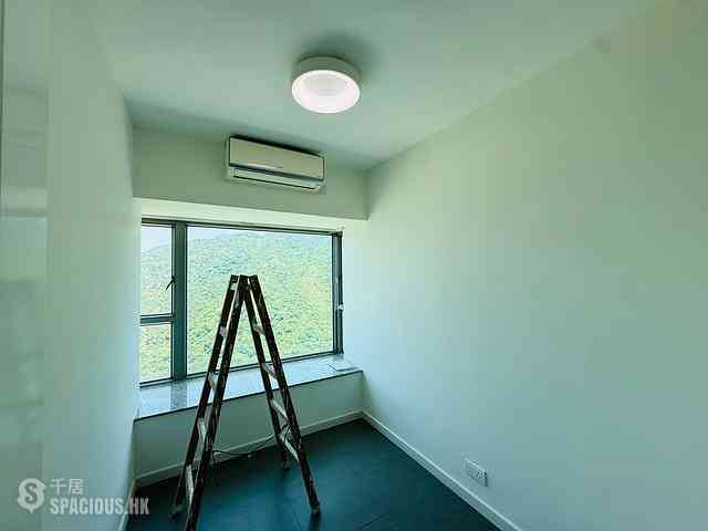 Tung Chung - Caribbean Coast Phase 2 Albany Cove Tower 6 04