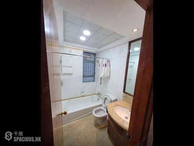 Tung Chung - Tung Chung Crescent Phase 2 Block 5 05