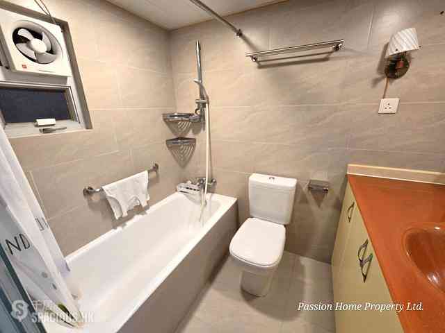 Quarry Bay - Westlands Gardens 04