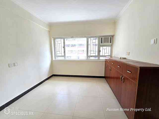Quarry Bay - Westlands Gardens 06