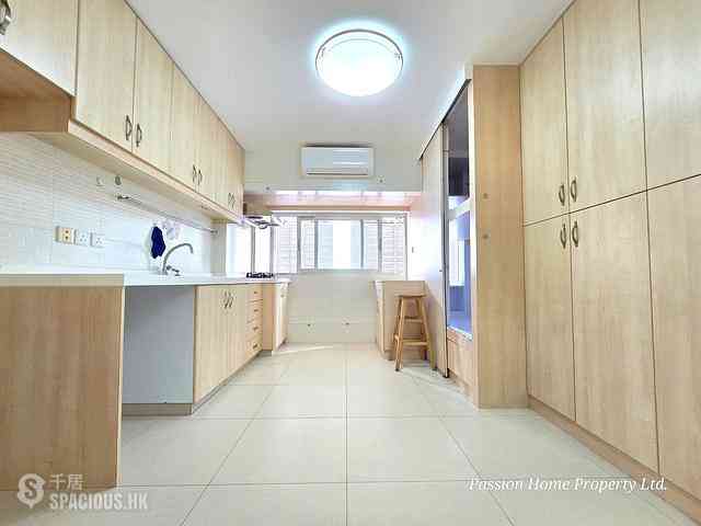 Quarry Bay - Westlands Gardens 03